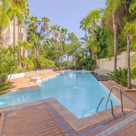 Luxury Penthouse Prime Location Apartment