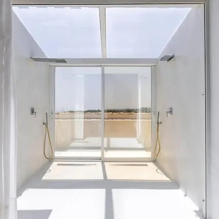 Luxury Penthouse Prime Location Apartment